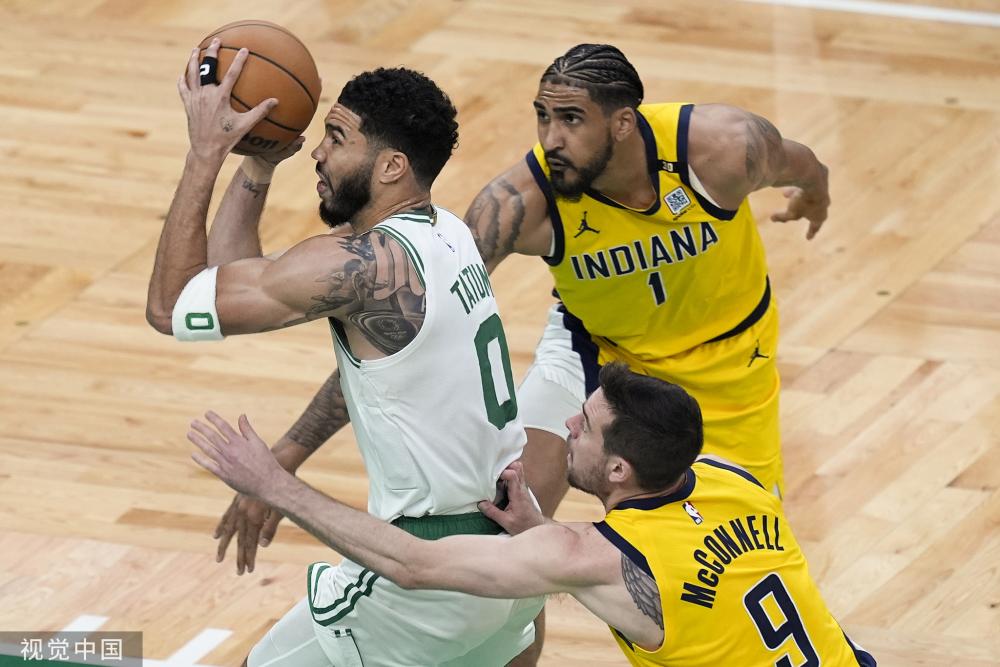 [大咖陪你看篮球]顶级球场指挥官约内斯库的反差人生.