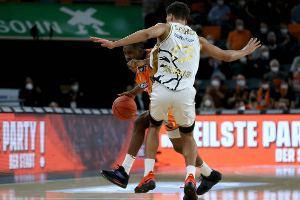 推射让国足 推射让国足